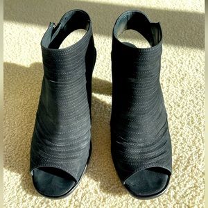 Paul Green CAYANNE PEEP TOE BOOTIE